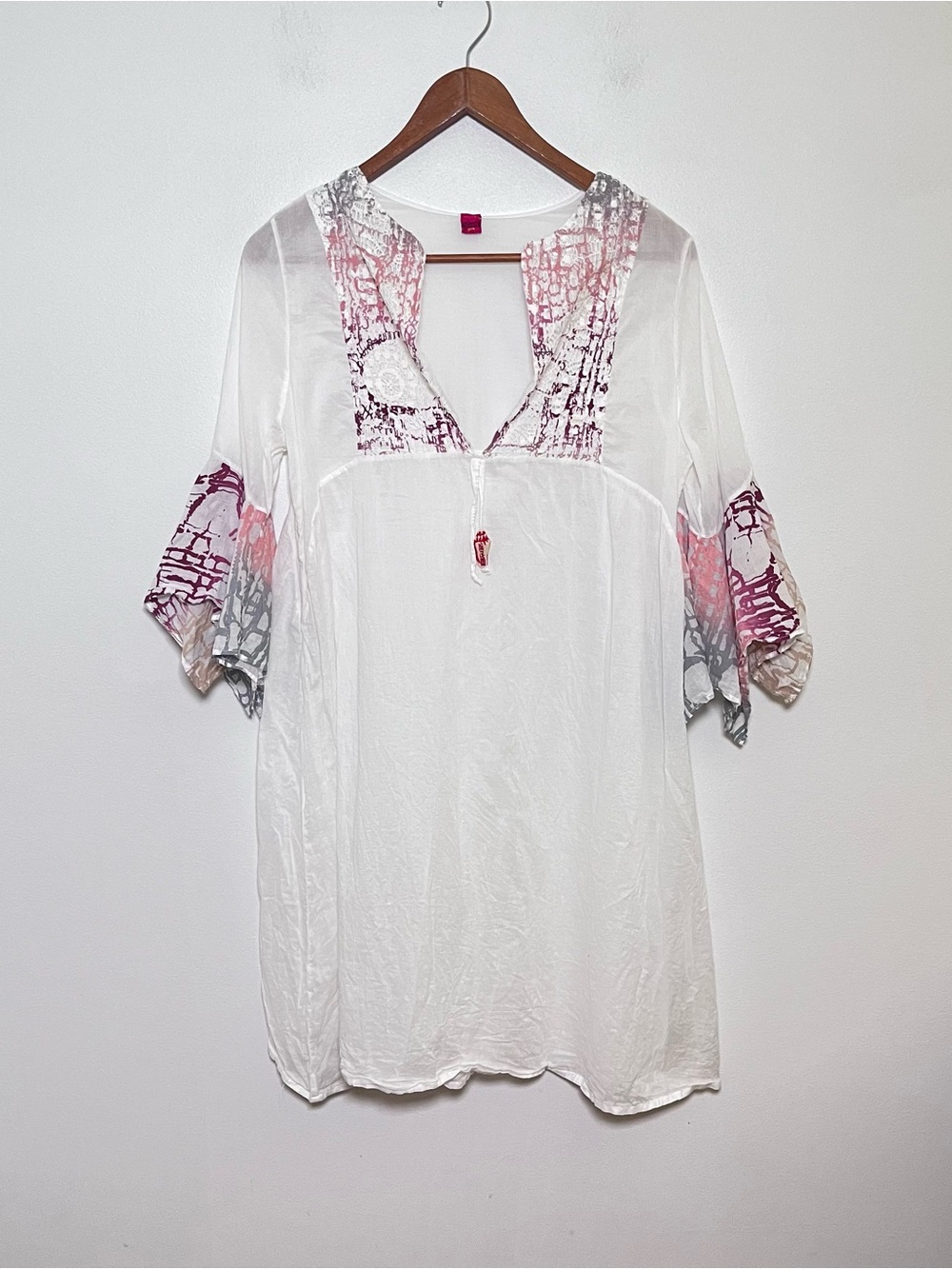 Save the Queen Tunic Dress Size Small White Crochet Flare Sleeves Sun Coverup